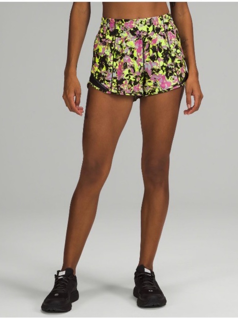 Lululemon Hotty Hot Short High Rise 2.5”